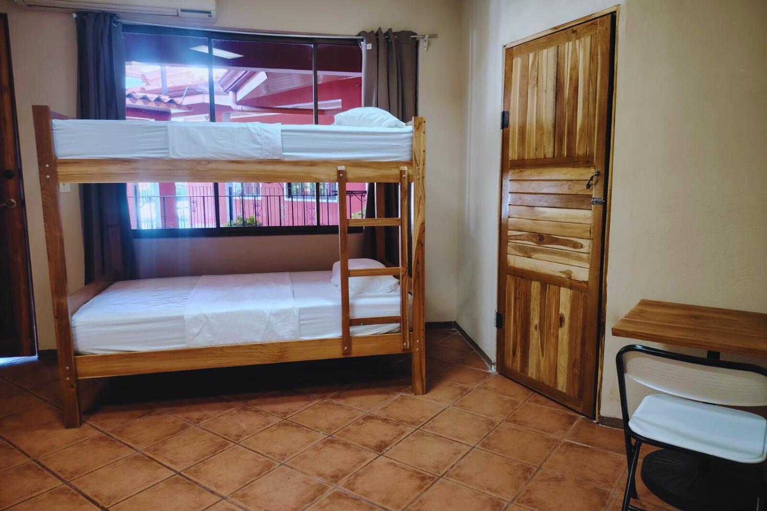 Hospedaje Papalotes Quepos Exterior foto