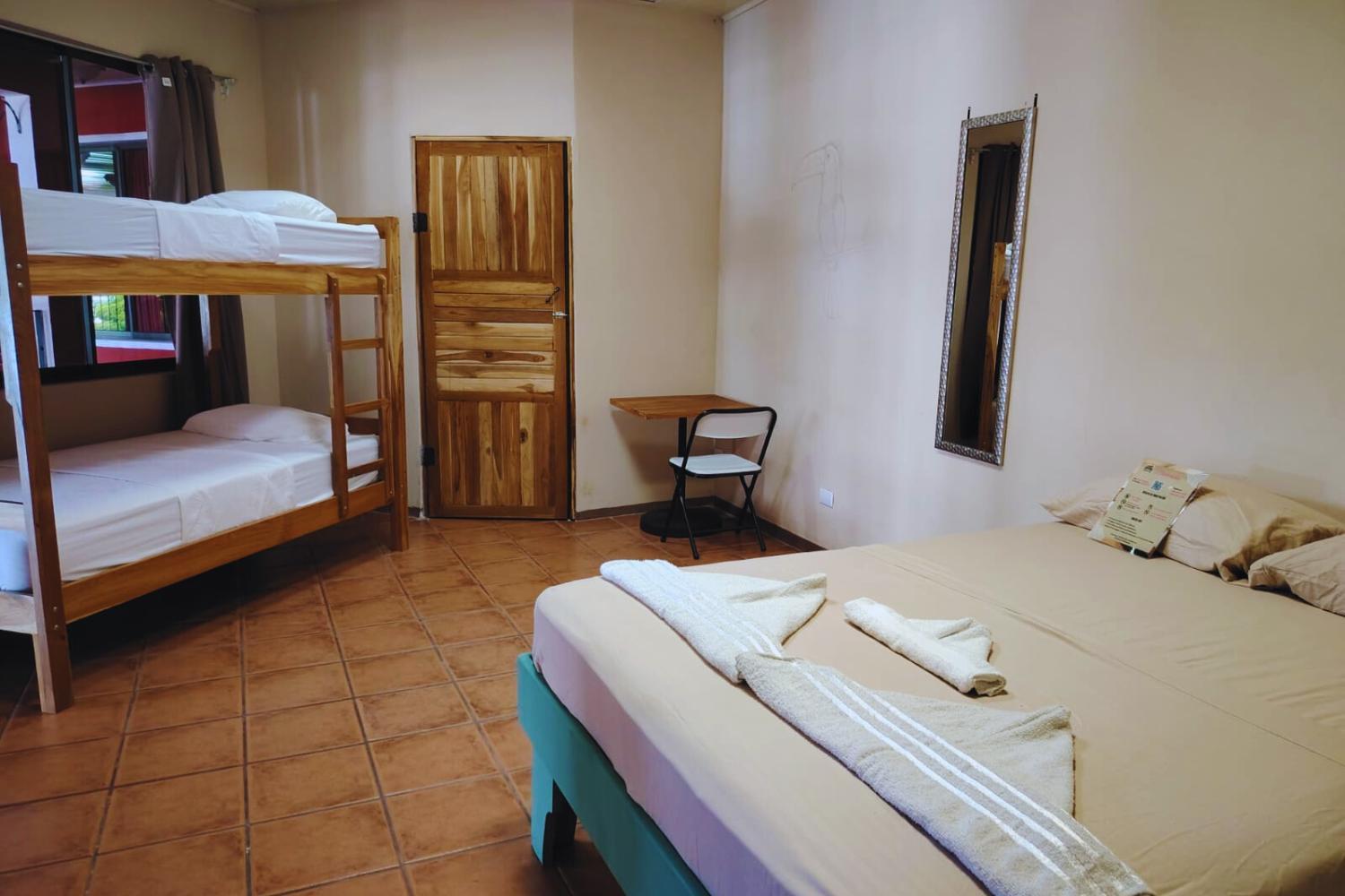 Hospedaje Papalotes Quepos Exterior foto